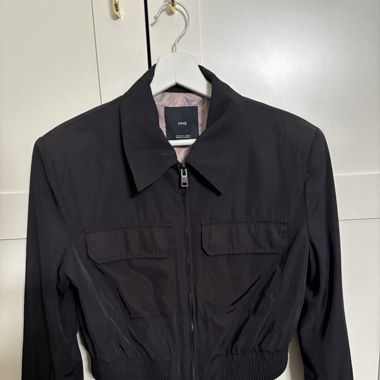 Leichte Mango Bomber Jacke