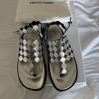 Pierre-Hardy-Sandalen