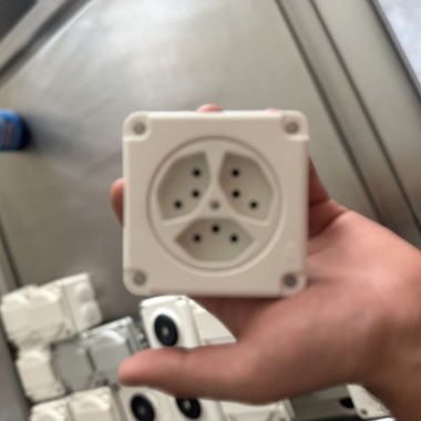 3-in-1 power socket