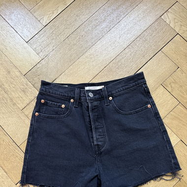 Levi‘s Ribcage Shorts 28