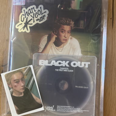 Album Black Out di Chanyeol