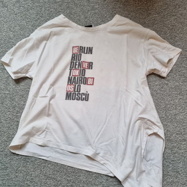 Knoten T-Shirt mit Haus des Geldes Charakternamen 