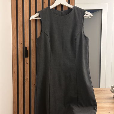 Fitted grey dress