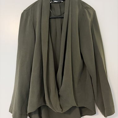 Olivegrüne Drapierte Bluse