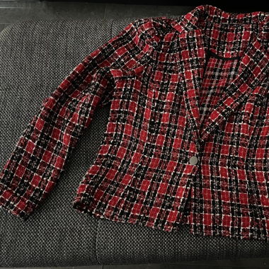 Elegant Checkerd Blazer