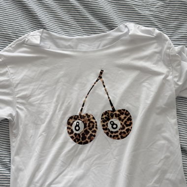 T-shirt blanc avec imprimé 8 ball