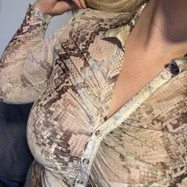 Schlangenprint Mesh-Top Guess