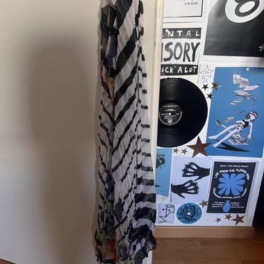 Foulard plissé à motifs floraux