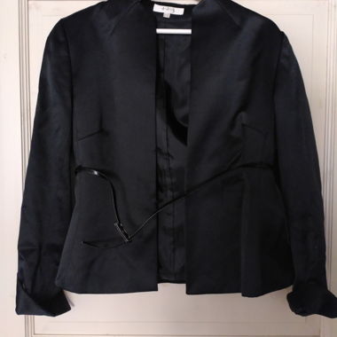 Satinjacke ohne Kragen mit langen Ärmeln