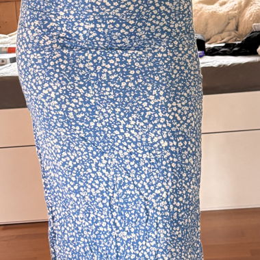 Jupe fleurie bleue