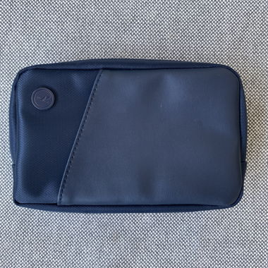 Lufthansa Business Class Kosmetiktasche Blau NEU