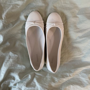 White ballerinas