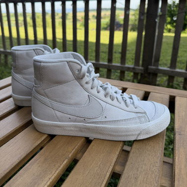 Nike Blazer Mid