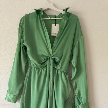 Grünes Festkleid