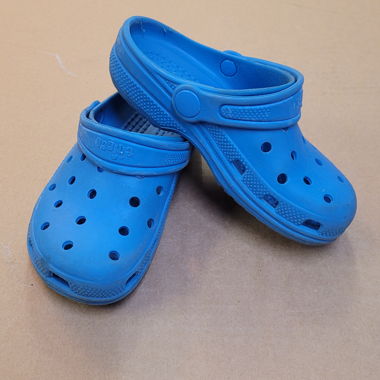 Tongs Crocs bleues