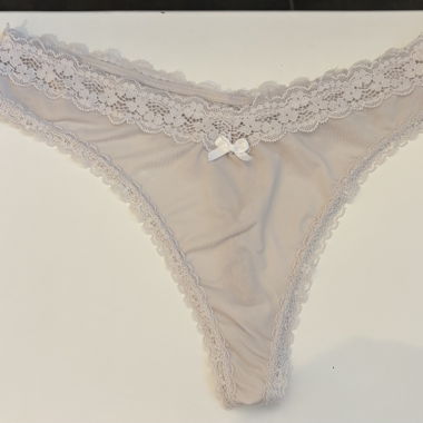Tanga string in pizzo