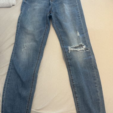 Jeans strappati