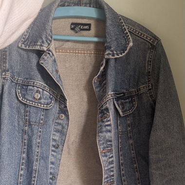 DKNY Jeans Vintage Blue Denim Jacket – Size S/M