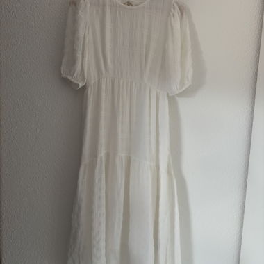 White midi dress