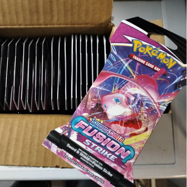 Lotto 24x bustine Pokémon Fusion Strike
