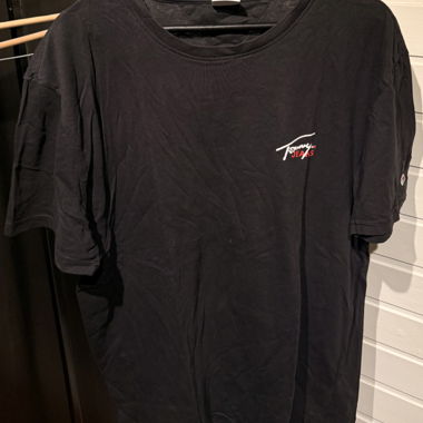 T-shirt Tommy Jeans nero