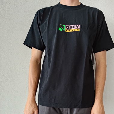 obey t-shirt/black
