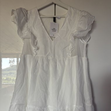 weisses Kleid