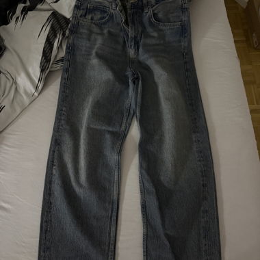 Pullandbear dark blue jeans