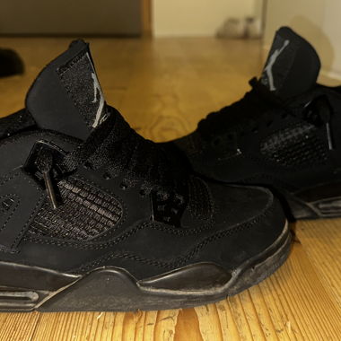 Black Cats
