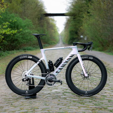 Canyon Rennrad weiss