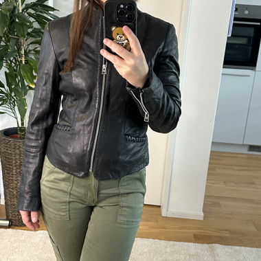 Giacca in pelle Mango