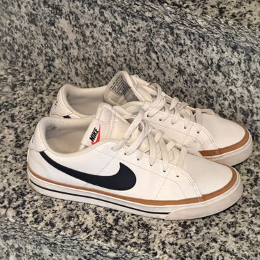 Baskets Nike blanches