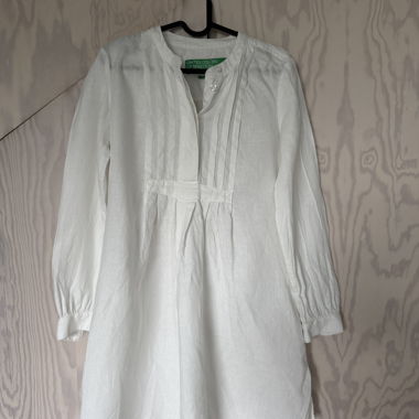 Robe en lin blanc
