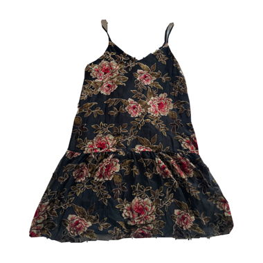 Robe noire fleurie