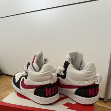 Nike sneakers 