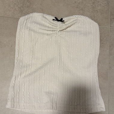 Top in maglia bianco