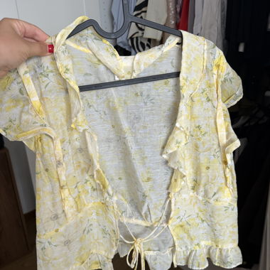 Floral short-sleeve crop top jacket