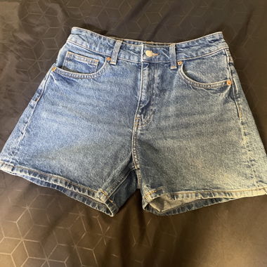 Shorts larghi in jeans