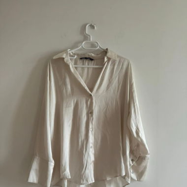 Chemise en satin écrue 