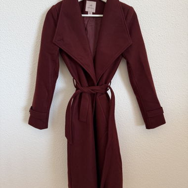 Manteau ceinturé bordeaux Anna Field, taille 34
