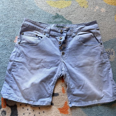 Pantaloncini in denim azzurro