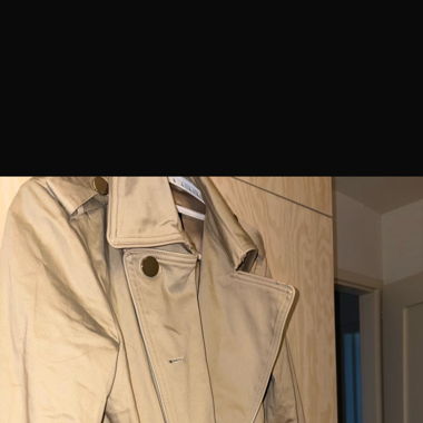 Guess Trenchcoat