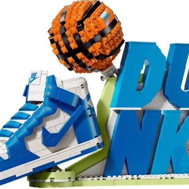 Lego x Nike Dunk