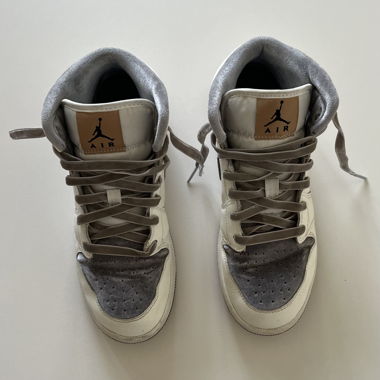 Nike Air Jordan 1 Mid EUR 40 grey/white