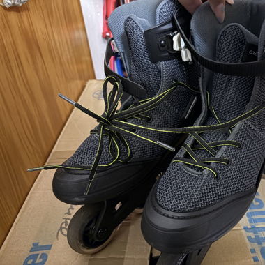 Skates