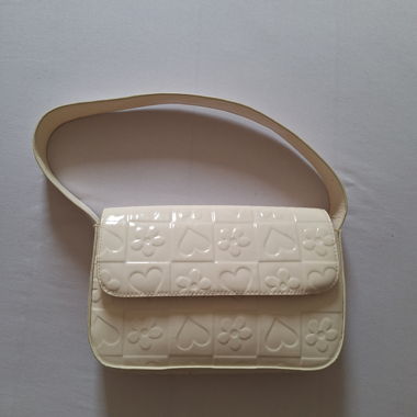 White patterned handbag