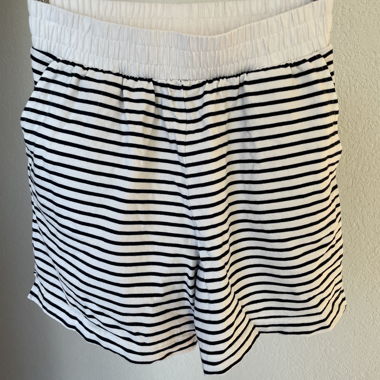 Shorts gestreift