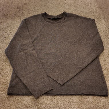 Maglione in maglia grigia
