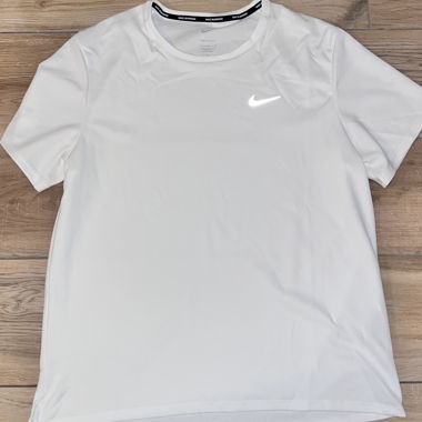Weisses Nike Running T‑Shirt Grösse L. Authentisch!!