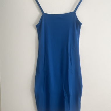 Königblaues Kleid
